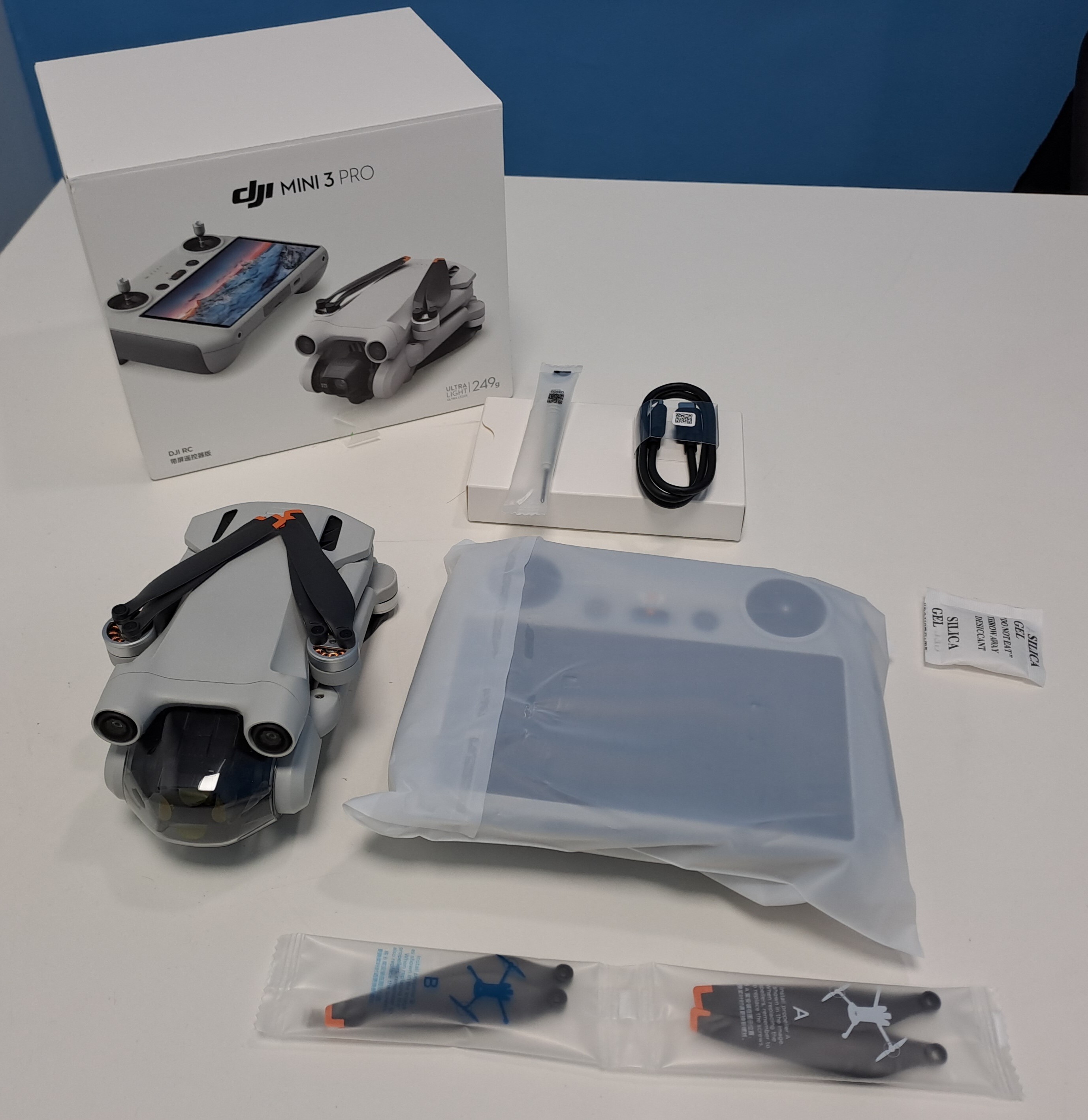 Dji Mini 3 Pro With Flymore Plus Kit - Camera Pixels: 48 Megapixel (Mp )