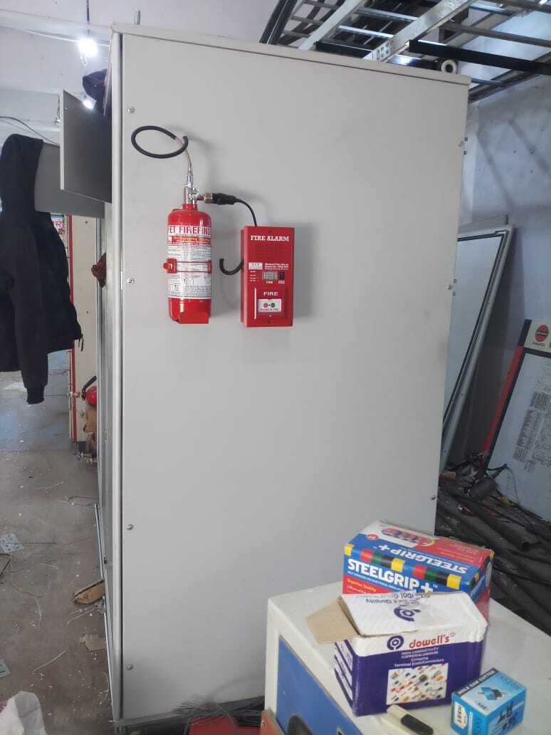 Fire Gas Suppression System - Clean Agent Technology, Red Color, Tailored For Data Center & Server Room Fire Protection