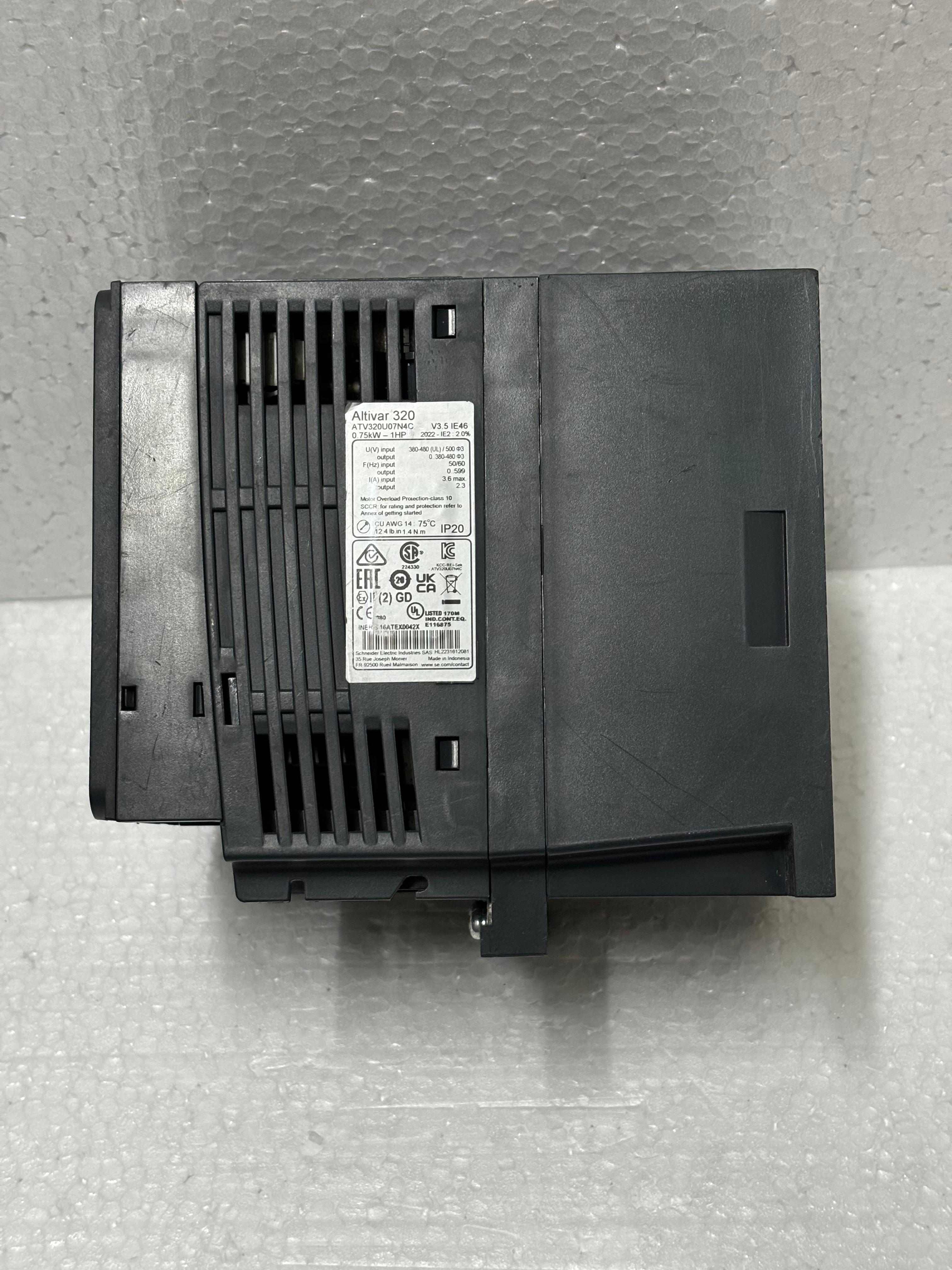 Schneider Altivar-320 Atv320u07n4c - 0.75kw-1hp, 380-480(ul) | Frequency: 50/60hz, Output Type: 2.3, Ie46 Efficiency Level, V3.5 Technology