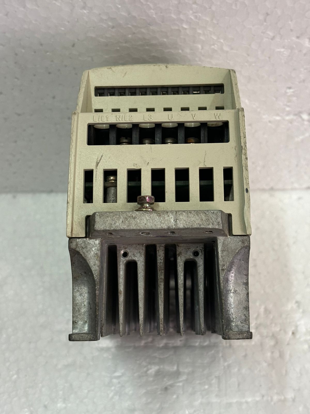 Weg  200-240vac - Color: White