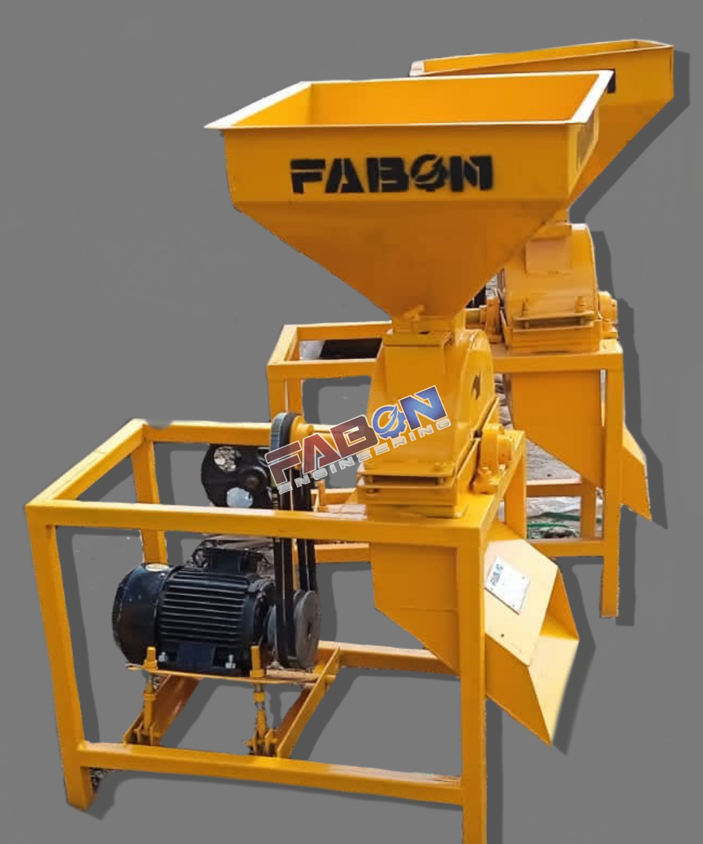 Feed Grinding Machine 500-600 Kg Hour - Color: Yellow
