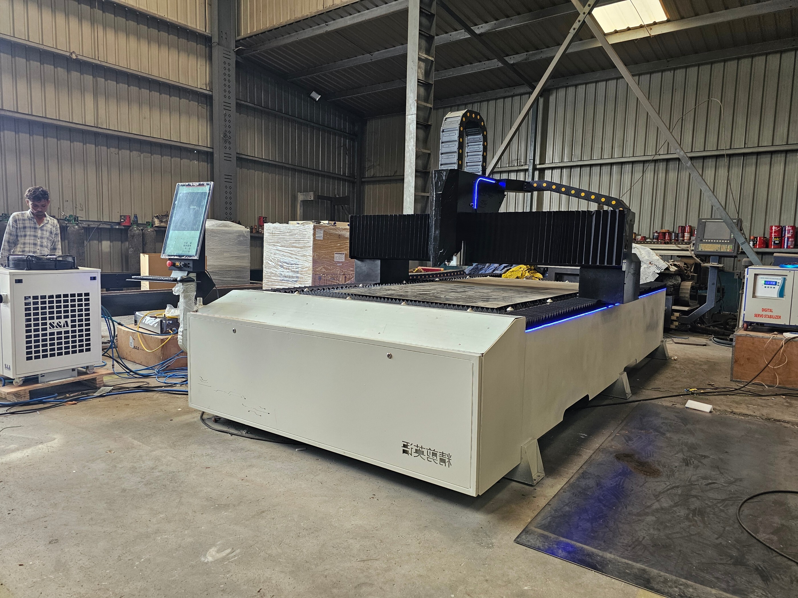 Cnc Laser Cutting Machine 2000w