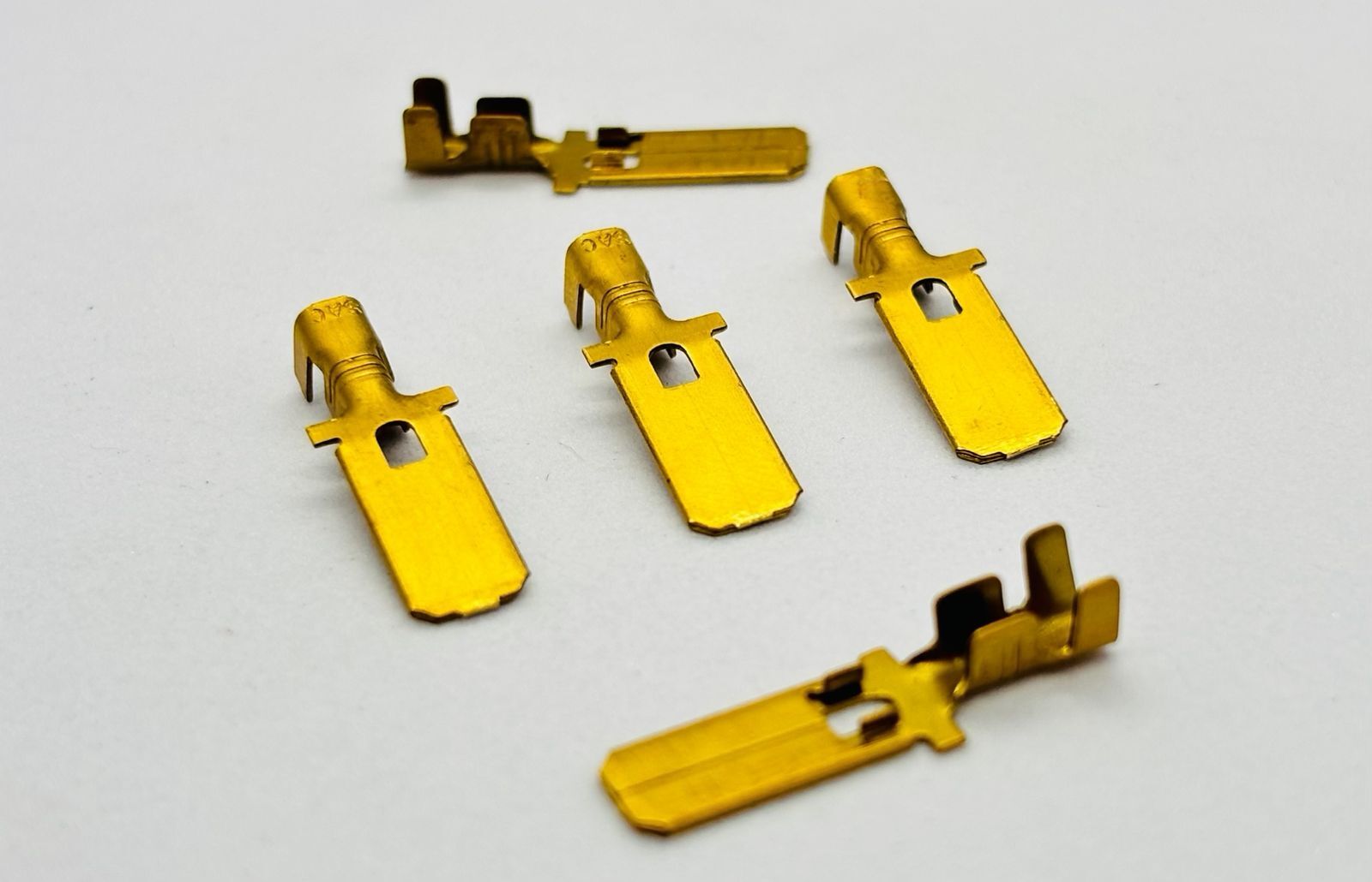 6.4 Male Without Lock Terminal