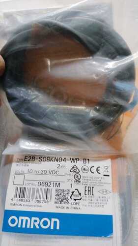 OMRON निकटता सेंसर, E2B-S08KN04-WP-B1