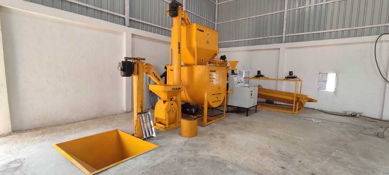 Automatic Cattle Feed Pellet Plant 1000 Kg Hour - Automatic Grade: Semi-automatic