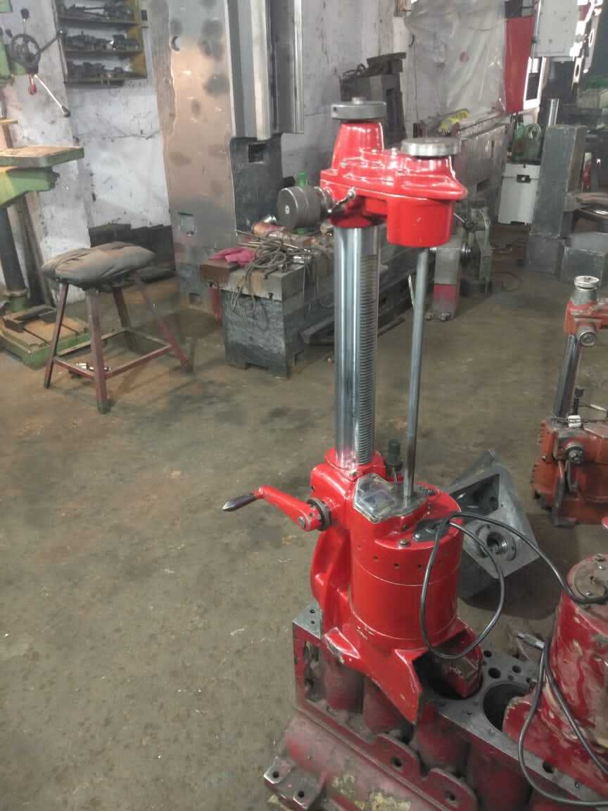 Red Cylinder Boring Machines