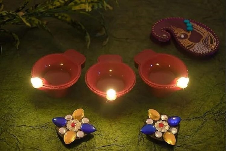 Mitsico Water Sensor Diya Lights - Abs Plastic, Free Size, Yellow Light | Flameless & Smokeless Led Diya For Indoor/outdoor Festivities, Traditional Ambiance