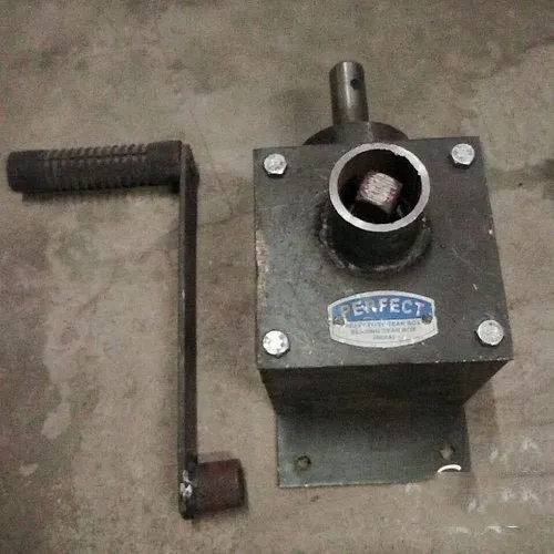 माइल्ड स्टील शटर गियर बॉक्स