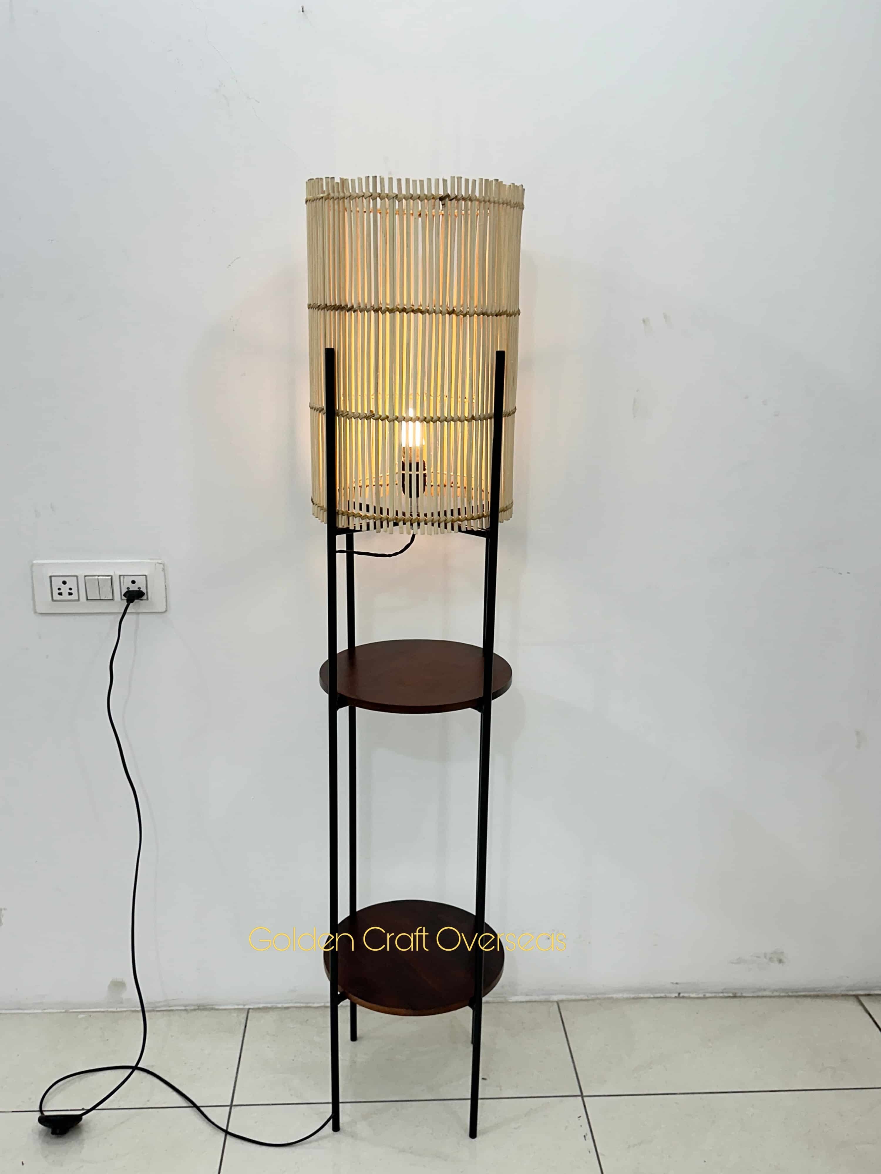 Modern Lighting Floor Lamp - Color: Black