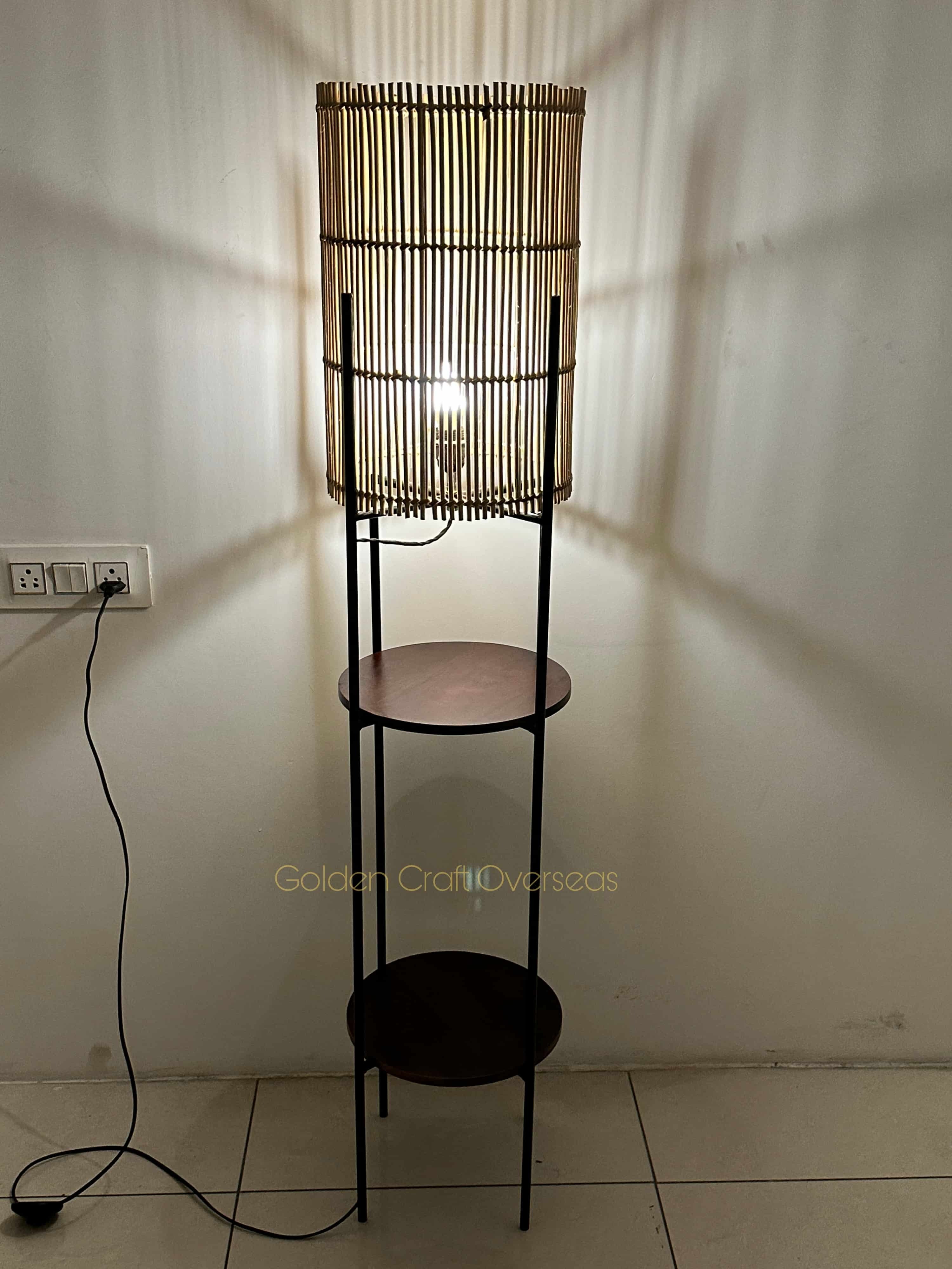Modern Lighting Floor Lamp - Color: Black