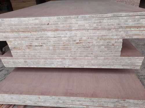 Pine Block Plywood Board - Special Class Grade, Nil Moisture Content, E2 Glue, Hardwood Core Material | Durable Veneer Board for Heavy-Duty Applications