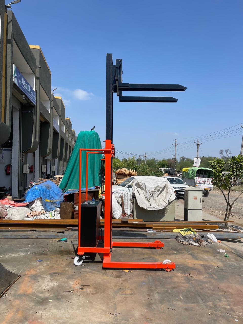 Ve(hbesls)013 Battery Electric Hydraulic Straddle Leg Stacker - Attributes: Durable