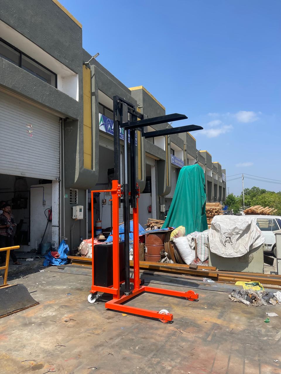 Ve(hbesls)013 Battery Electric Hydraulic Straddle Leg Stacker - Attributes: Durable