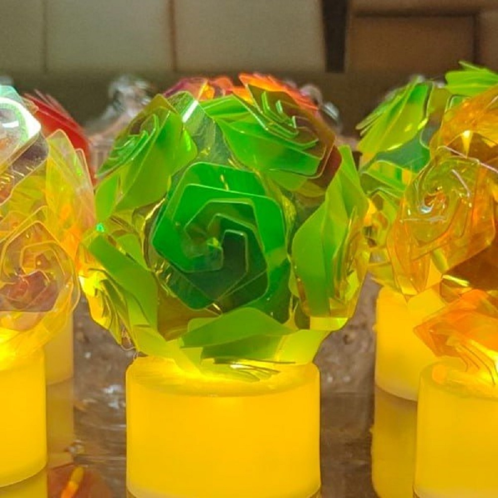 Mitsico Zig Zag Smokeless Candles Diva Fancy Glossy Zig Zag Smokeless Candle (1 Piece) - Plastic Material, Multicolor, Smokeless Technology | Glossy Finish, Eco-friendly, Elegant Zigzag Design