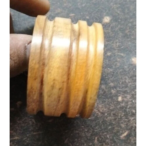 लकड़ी का नैपकिन धारण करने वाला