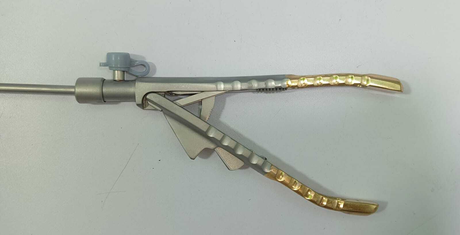 Laparoscopic Ethicon Type Needle Holder Curved Jaw (Gold Handle)