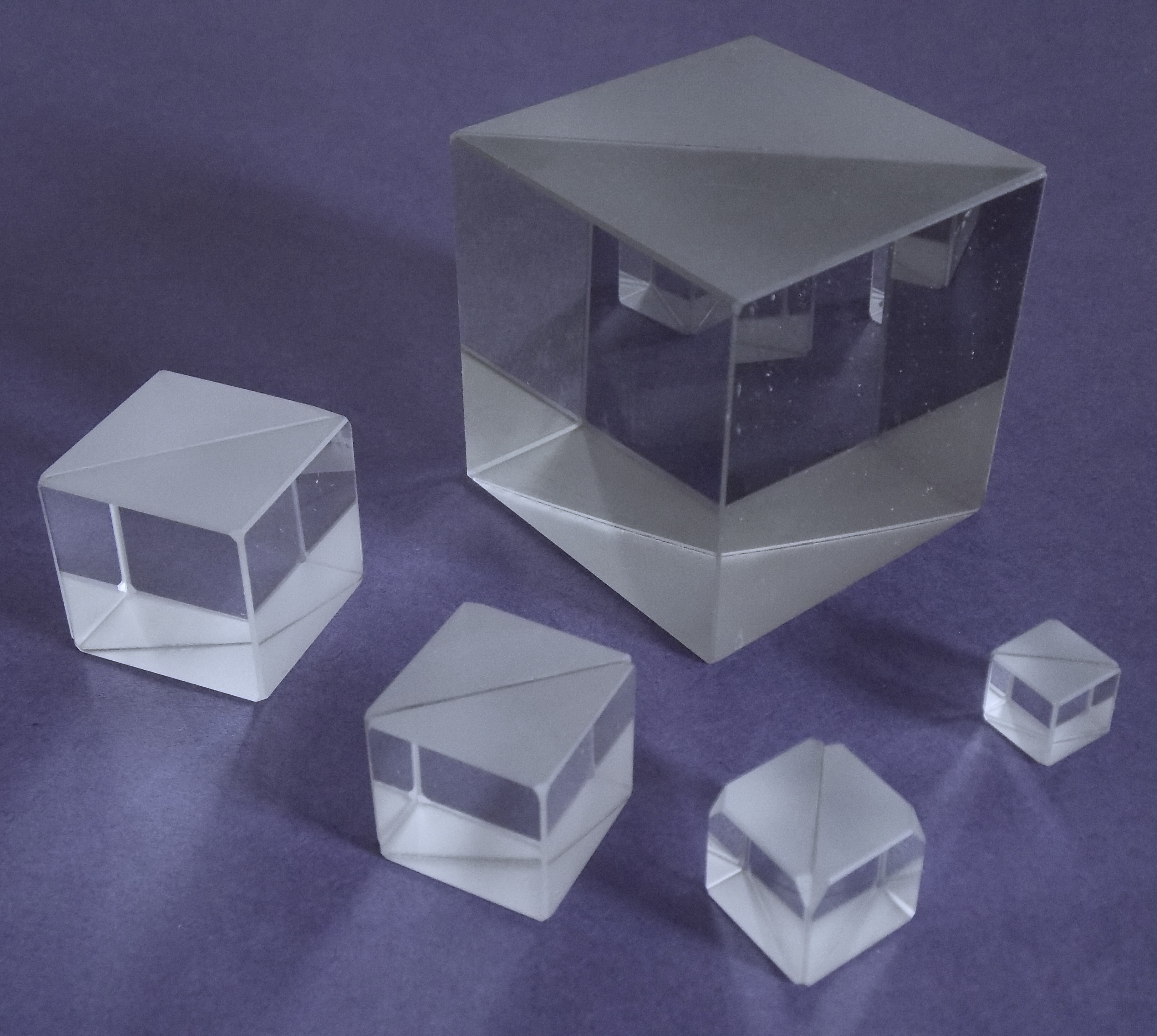 Cube Beam Splitters - Material: Bk7