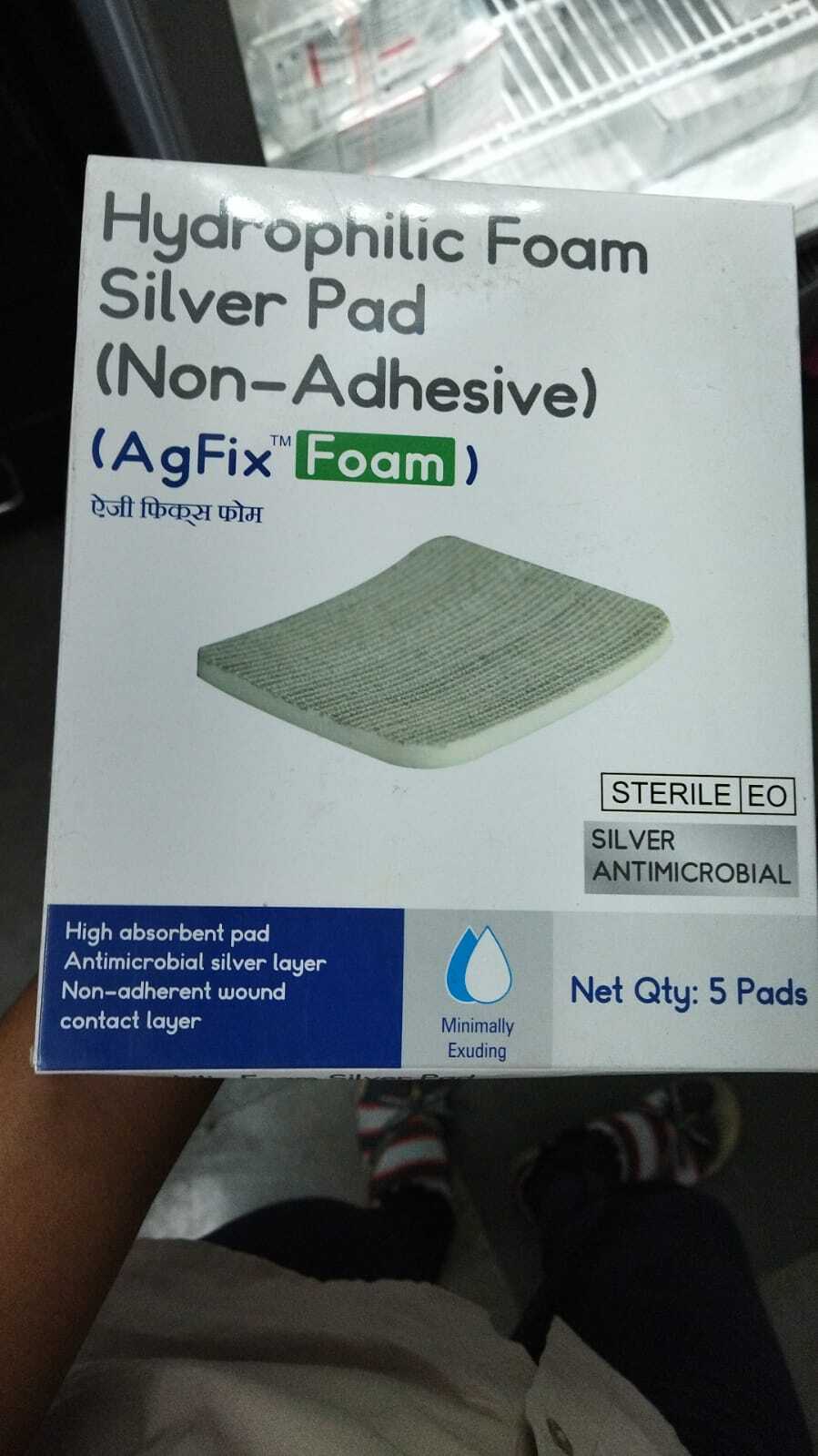 Hydrophilic Foam Silver Pad Non-adhesive - Foam Material, White Color | Non-stick Design, Antimicrobial Properties, Versatile Size Adaptability