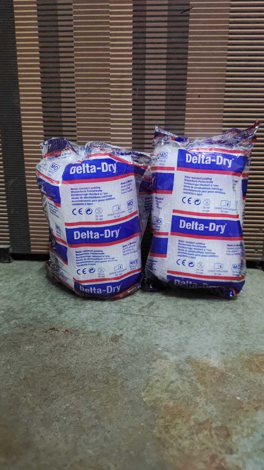 Delta Dry Water Resistant Cast Padding - Color: Red