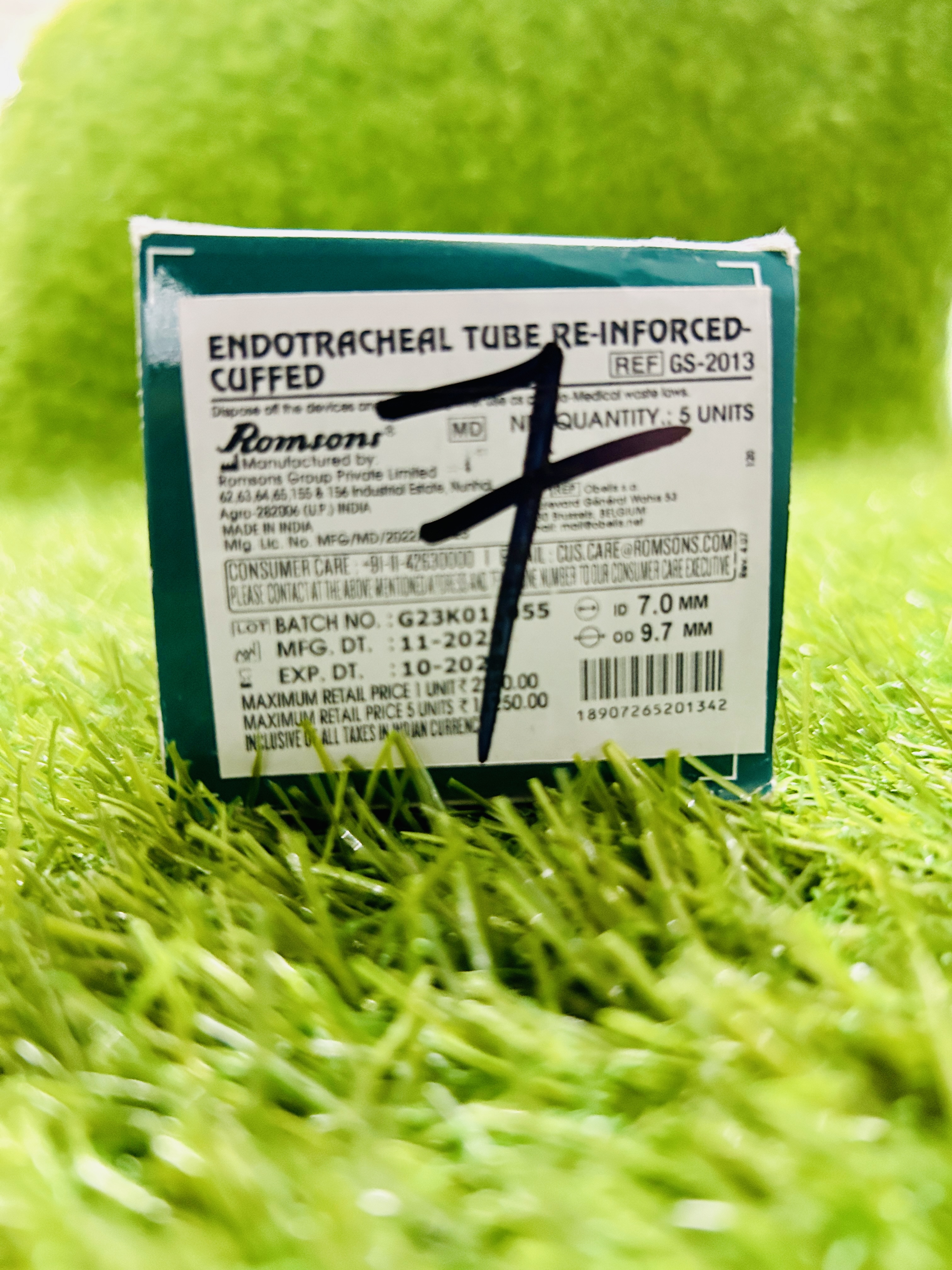 Reinforced Et Tube Cuffed - Plastic Material Round Shape White Color | Flexible Recyclable Designed For Hospital Use