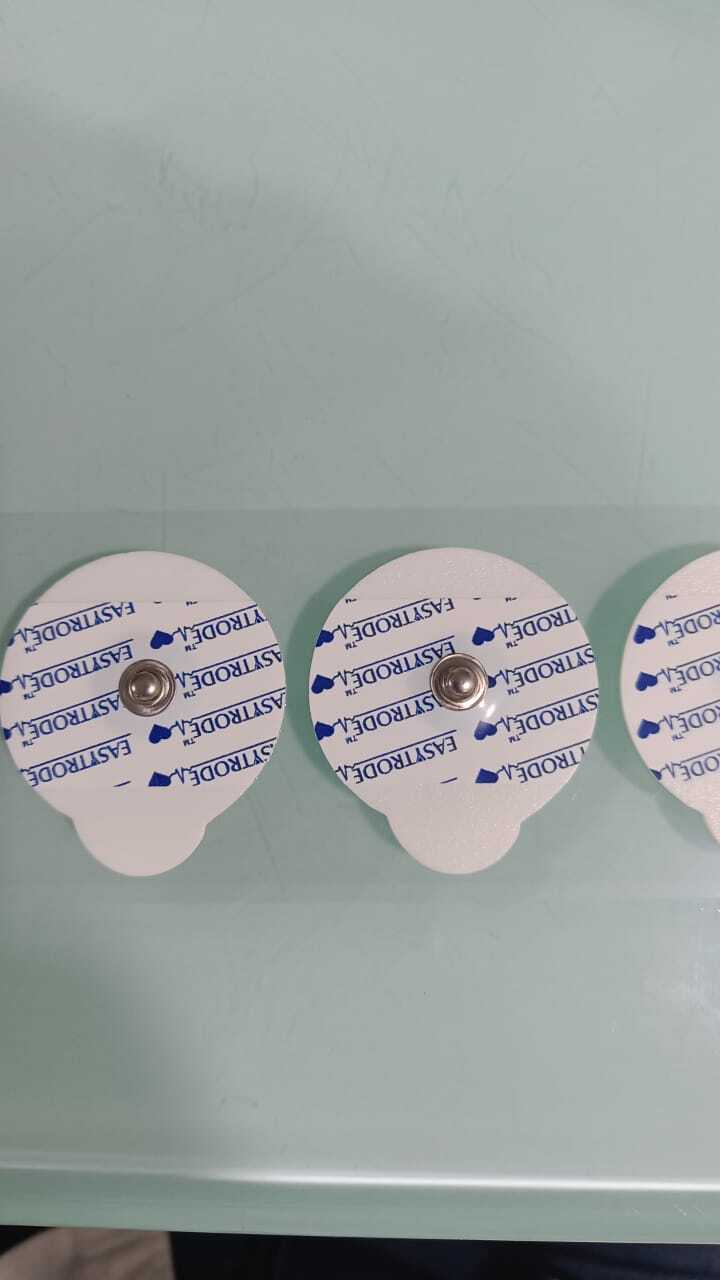 3m Ecg Monitoring Electrodes - High-quality Plastic, Manual Operation, Portable Design | Electrocardiogram Monitoring Solution