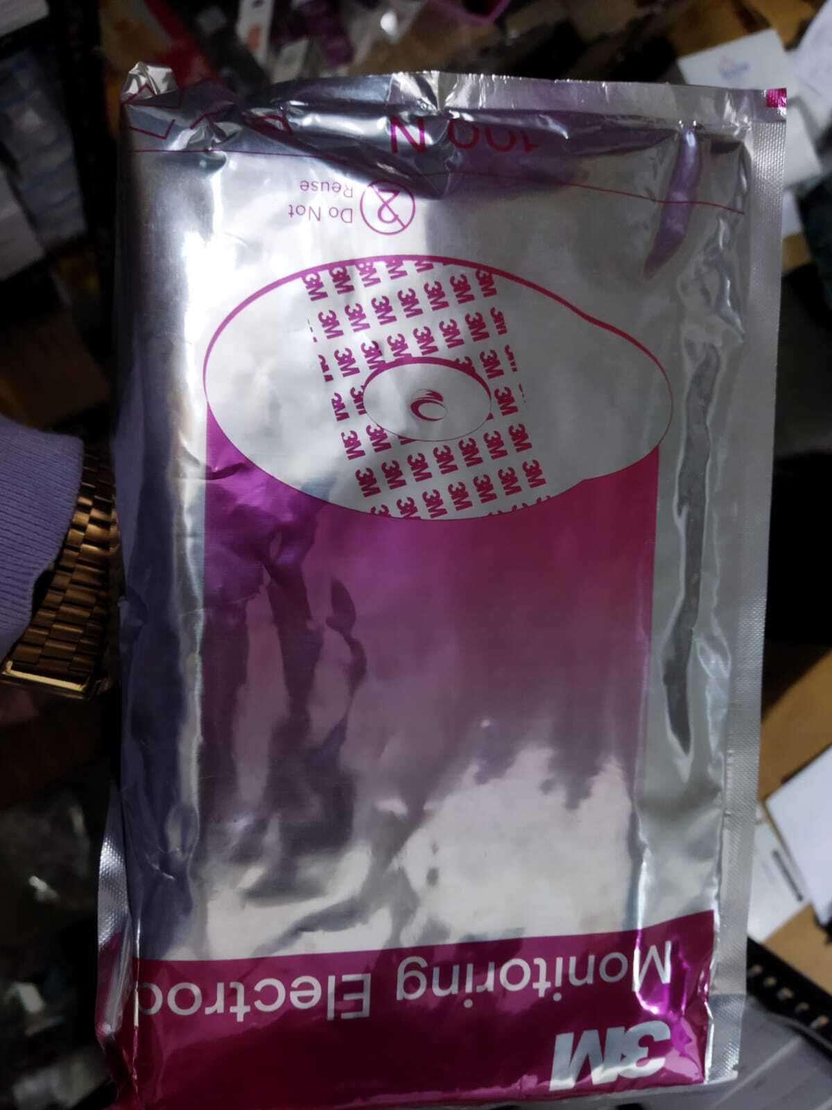 3m Ecg Monitoring Electrodes - High-quality Plastic, Manual Operation, Portable Design | Electrocardiogram Monitoring Solution