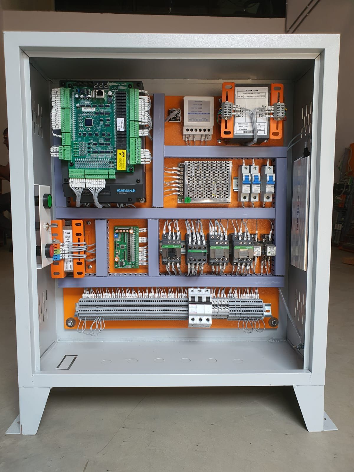Elevator Control Panel For Hospital - Mild Steel, Wall-mounted, 415 Volt, 50 Hertz | Powder-coated Finish, Electric Power Supply, Warranty Included