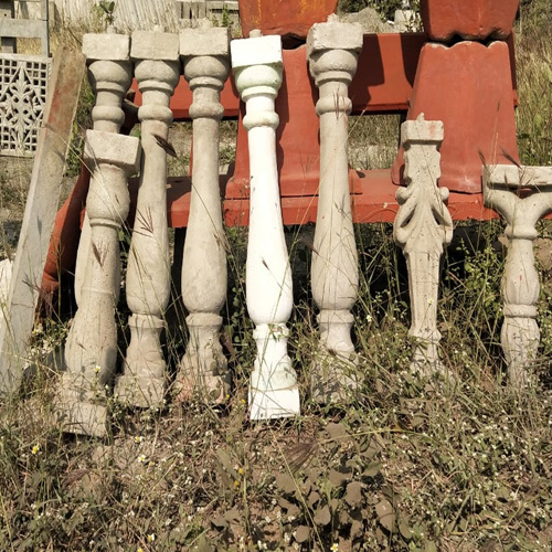 Rcc Concrete Baluster - Durable Concrete Material, Various Size Options , Sleek Plain Surface For Industrial Applications