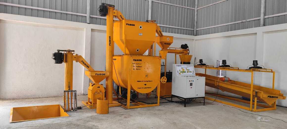 Pellet Feed Making Machine - Color: Yellow