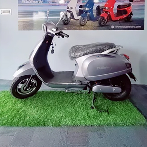 Fidus Flutter Plus Grey Electric Scooter - Battery Life: 4-5 Hours (Charging Time) Hours