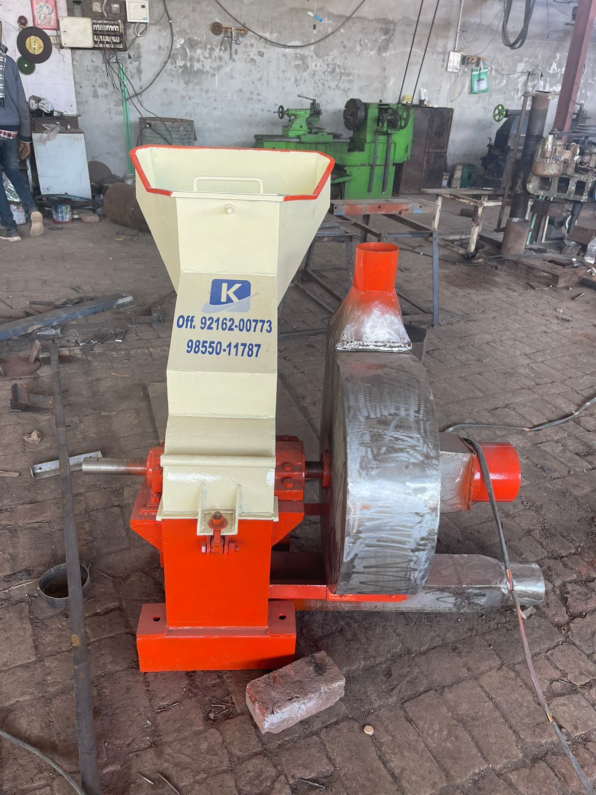 Kisp-01 Pulverizer Machine - Color: Any