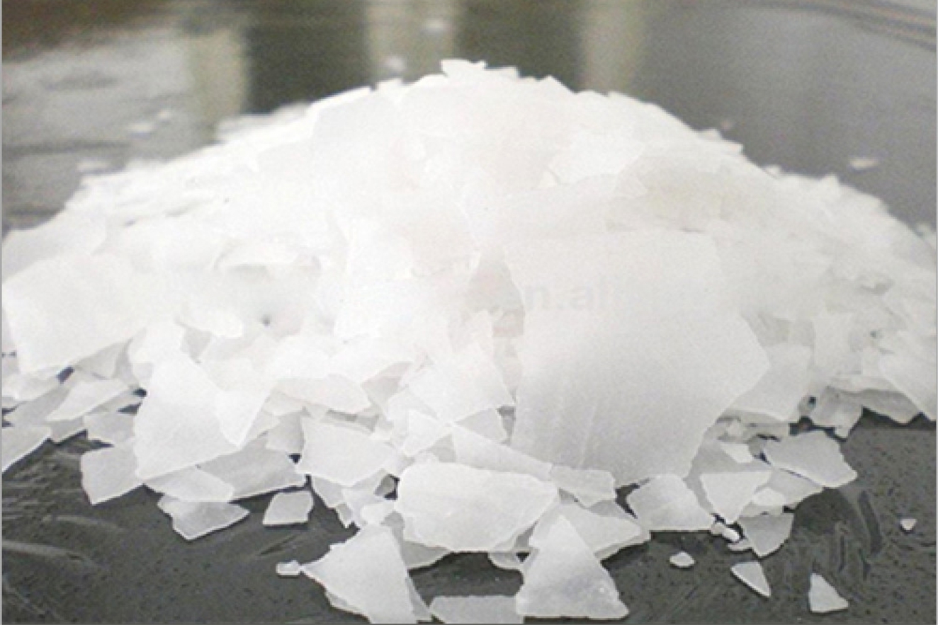 Caustic Soda Flakes - Ph Level: 6.0