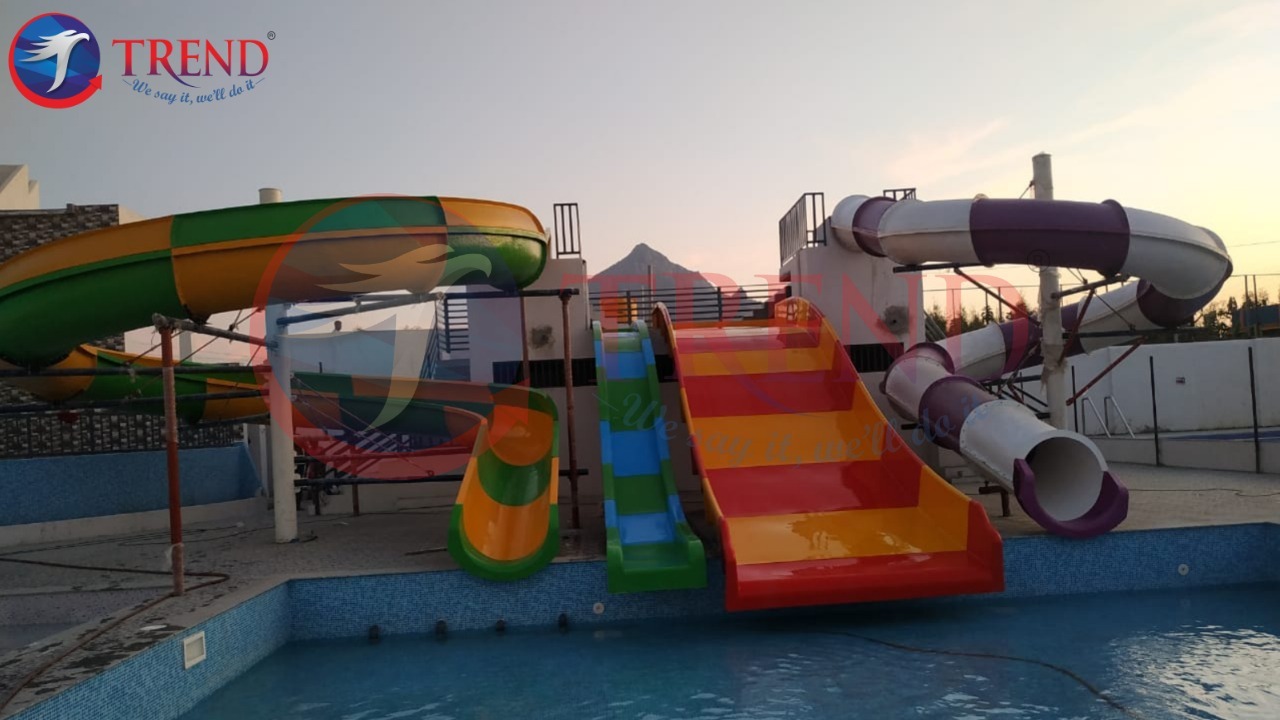 Combination Water Slides - Dimension (L*w*h): 140 X 92 X 52 Centimeter (Cm)