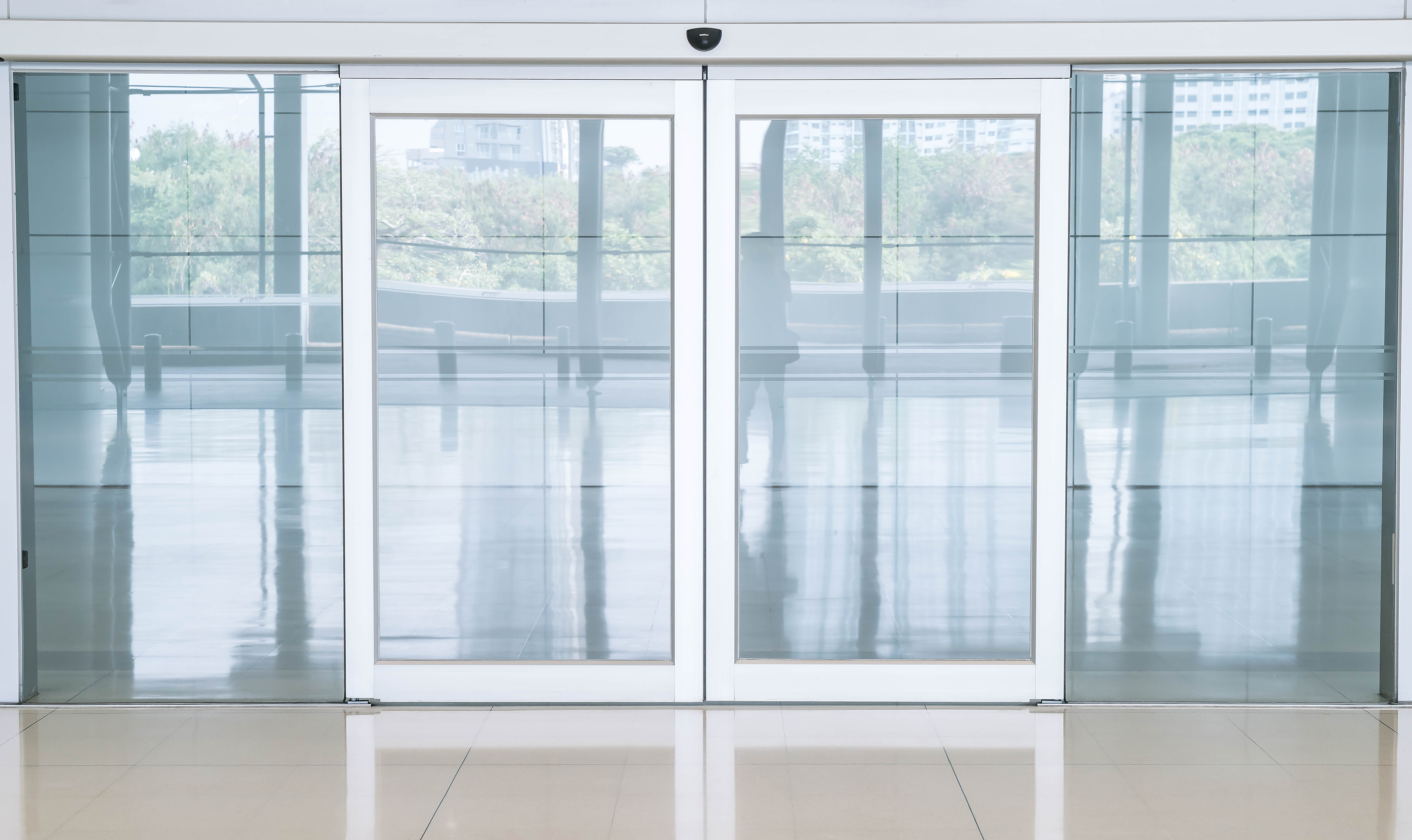 Automatic Sensor Glass Door - Aluminum Solid Structure Polished Surface | Motion Infrared Pressure Sensors For Enhanced Accessibility