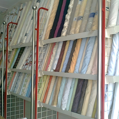 Customized Garment Display Racks - Color: As Per Requirement