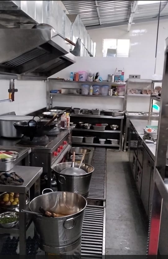 Canteen Kitchen Equipment - Stainless Steel | Manual Operation, Ideal For Hotels, Motels, Restaurants, Canteens, Hospitals