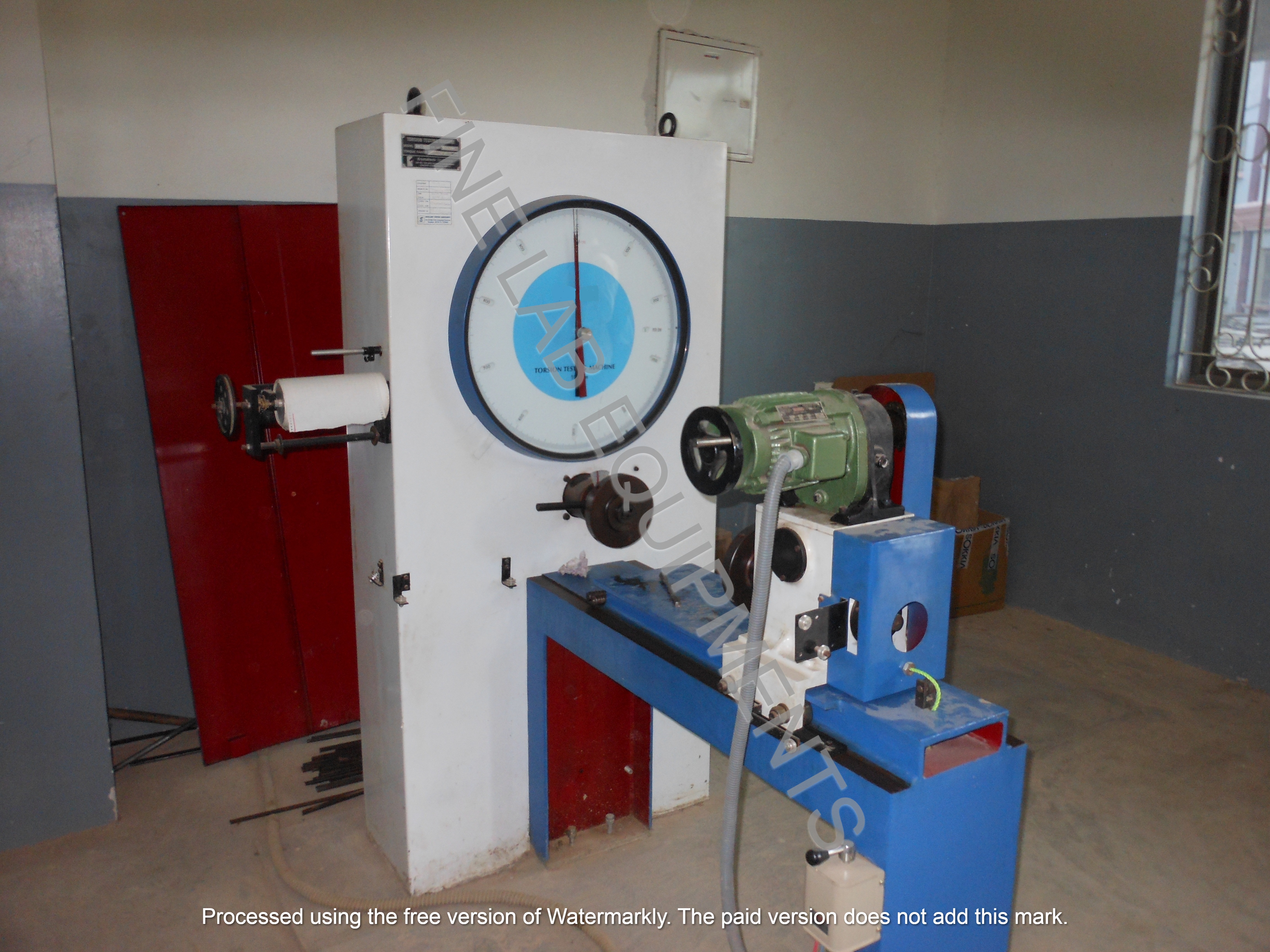 White And Blue Digital Torsion Testing Machine