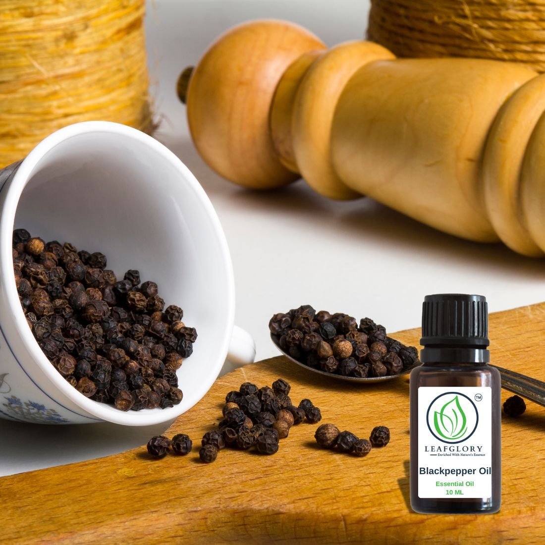 Black Pepper Oil - 99% Pure Herbal Extract, 10 Ml Compact Bottle | Spicy Aroma, Boosts Memory, Provides Pain Relief, Suitable For All Ages