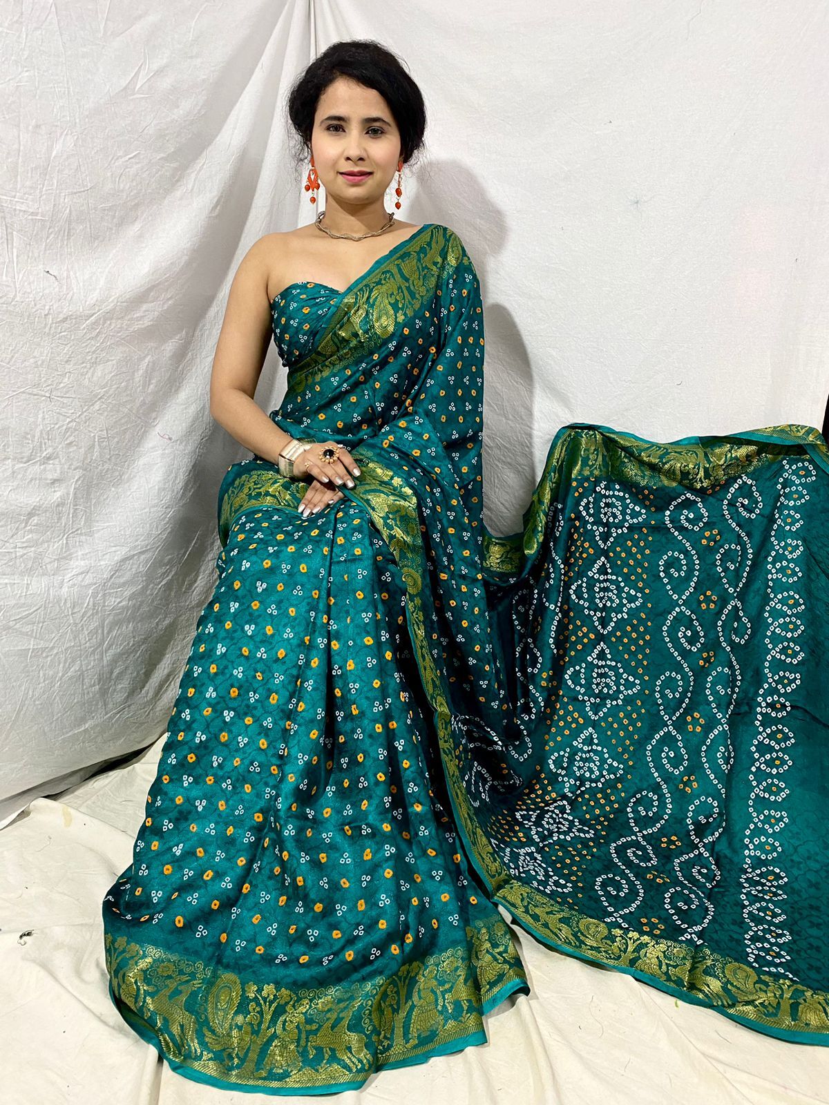 Banbhani Saree - Color: Varied