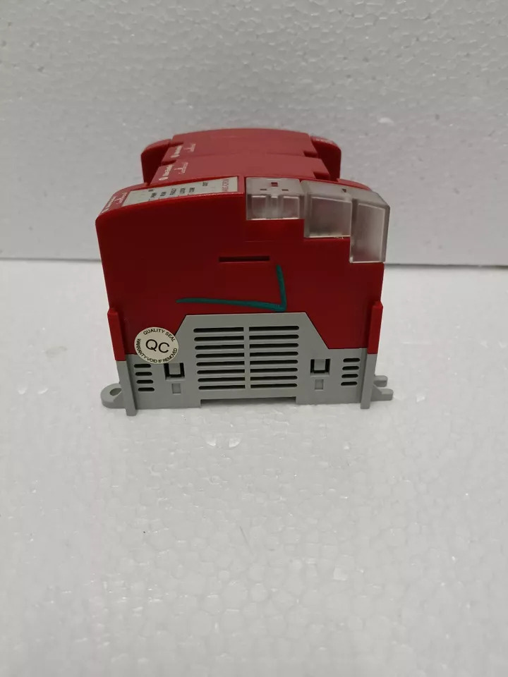 Allen-bradley Guard Master Safety Relay Cr30 Cat No.440c-cr30-22bbb