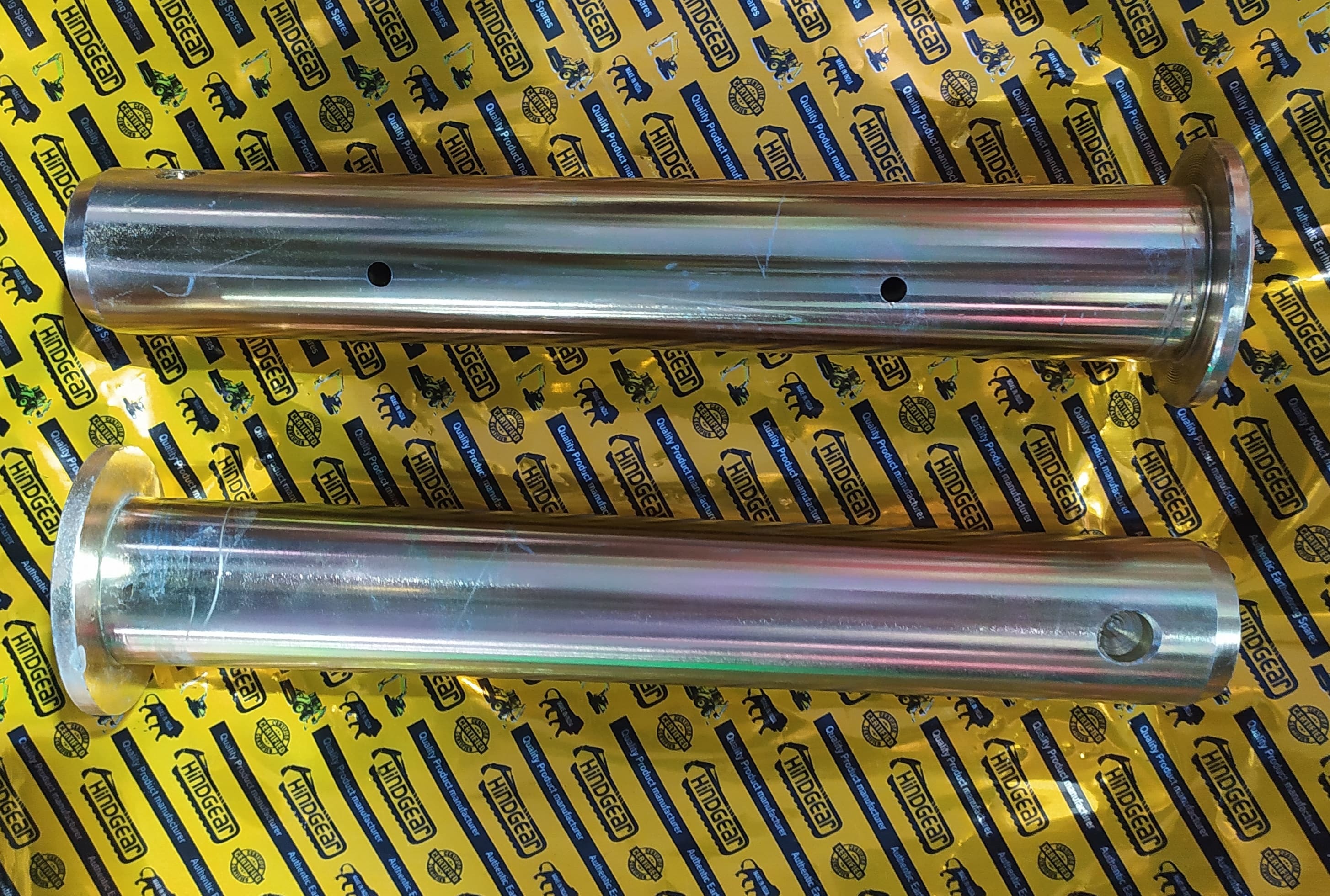 Bucket Pin 0202 L&t - Stainless Steel, Silver Color | High Efficiency, Manual Control System, Oil Cooling, Suitable For Backhoe Loaders