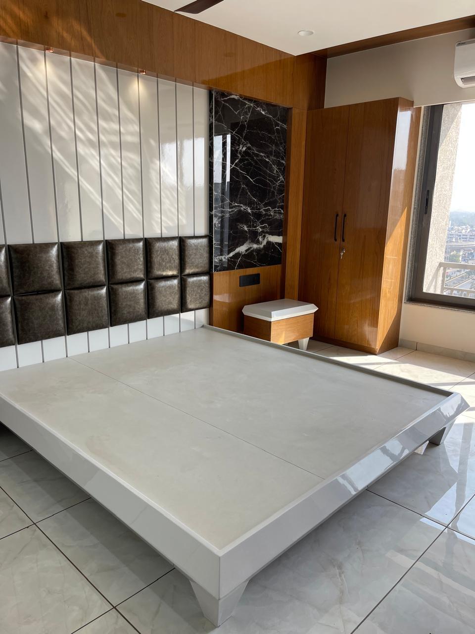 Restaurant Furniture Turnkey Project - Application: For Dining