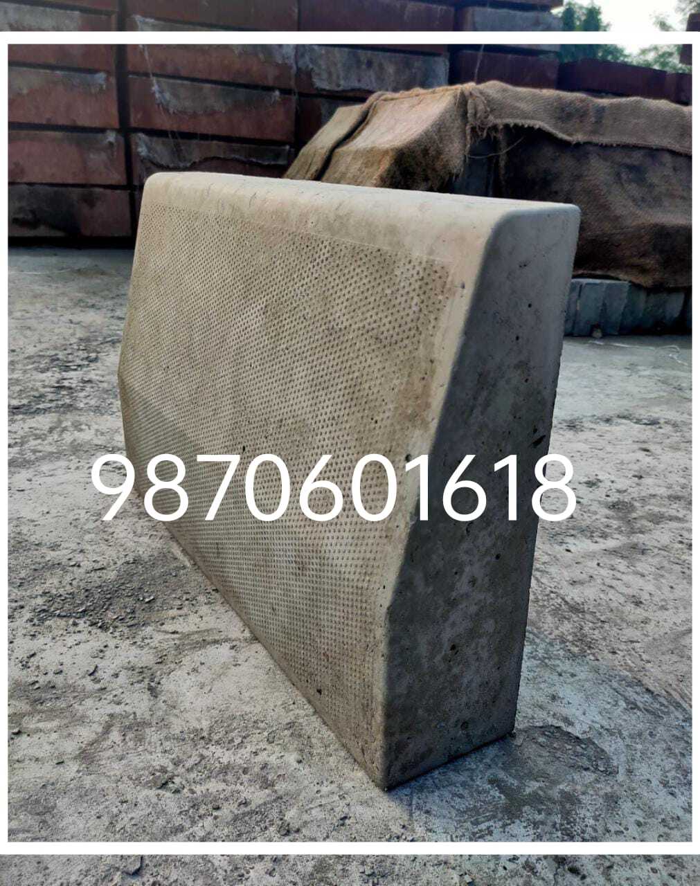 Rcc Kerb Stone - Reinforced Cement Concrete, Different Sizes Available, Grey Color, Plain Surface Treatment, Durable Industrial Product