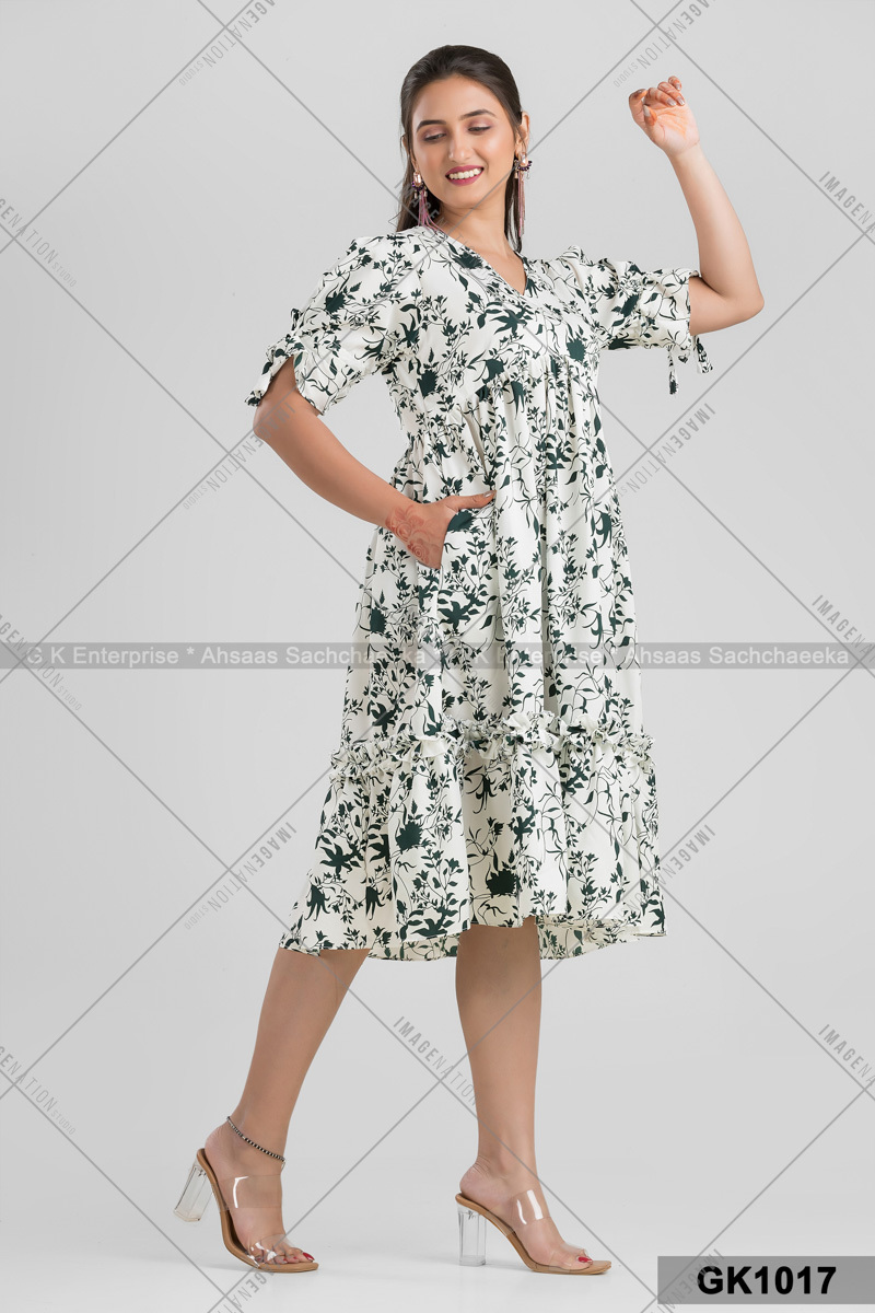 V Neck Half Sleeve Kurti (Gk1017)