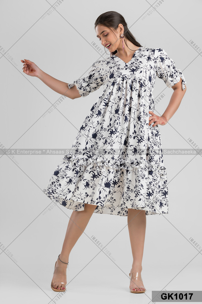 V Neck Half Sleeve Kurti (Gk1017)