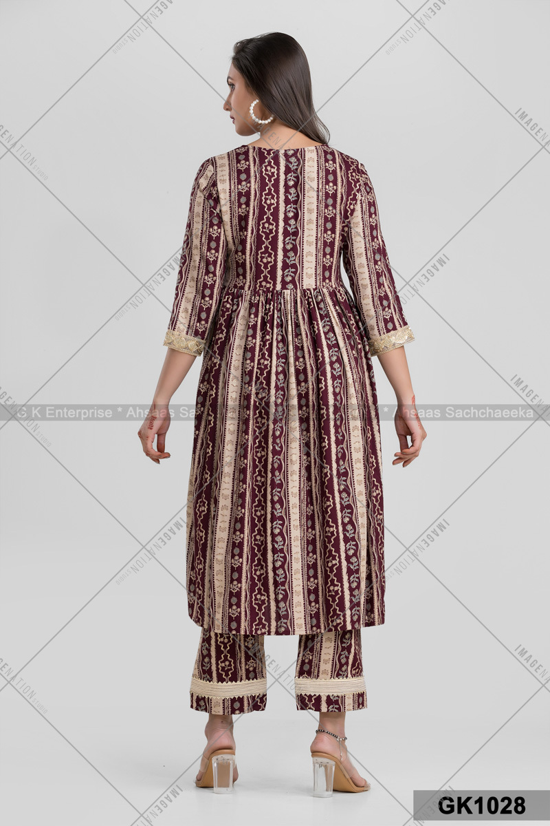 Nyra Kurti & Pant With Embroidery Works Printed Rayon (Gk1028)