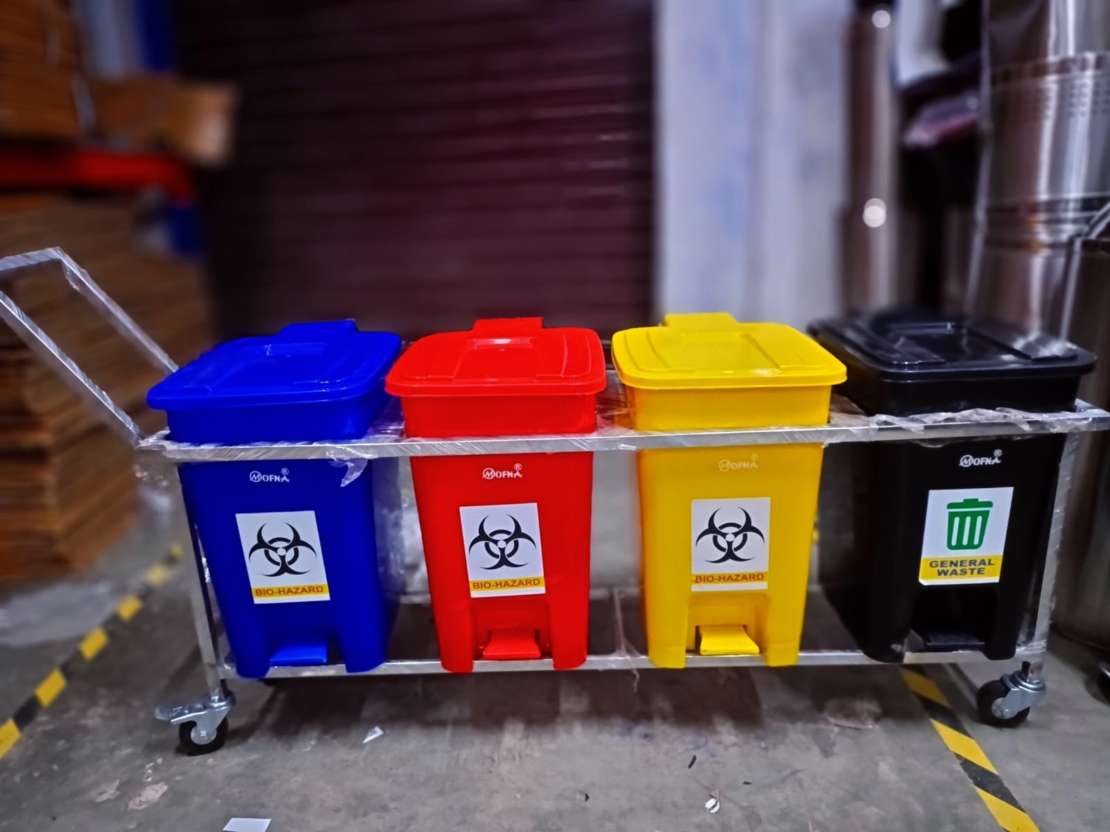 Different Available Mofna Bio Medical Waste Bin With Trolley