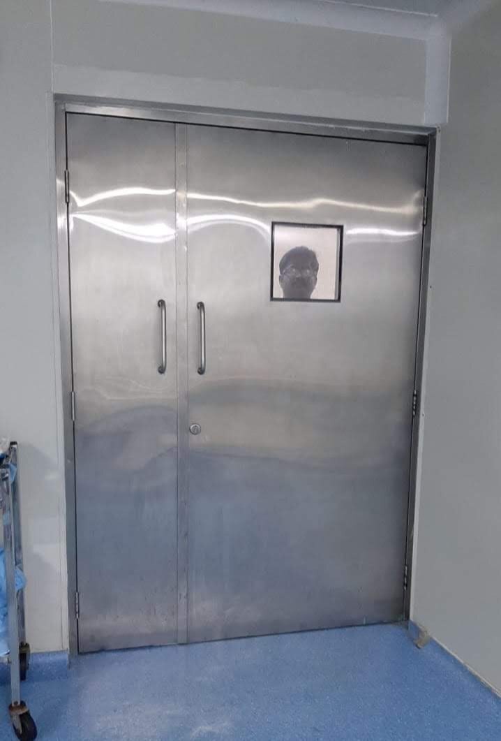 Ot Door - Pvc Coated Steel, Variable Dimensions, Blue Color | Sliding Opening Type, Emergency Release Safety Features For Labs & Cleanrooms